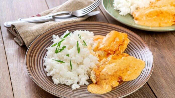 Para o almoço, donos do terceiro grupo sanguíneo podem cozinhar bacalhau com arroz