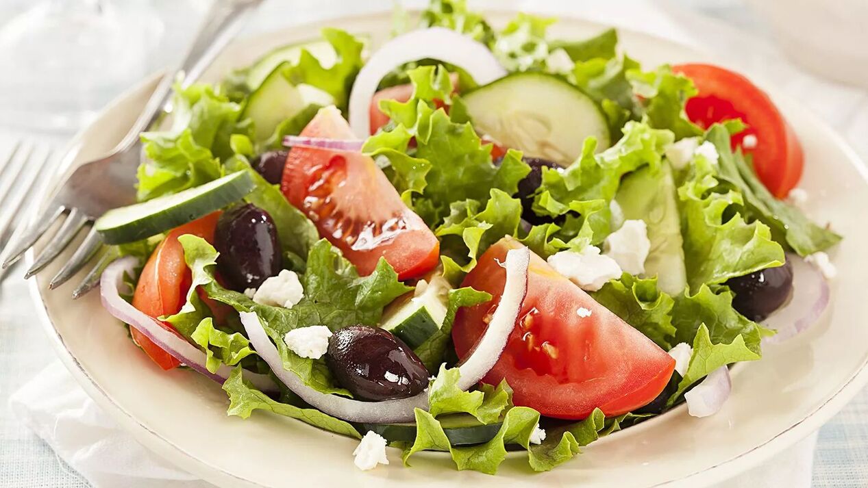 Salada de dieta mediterrânea